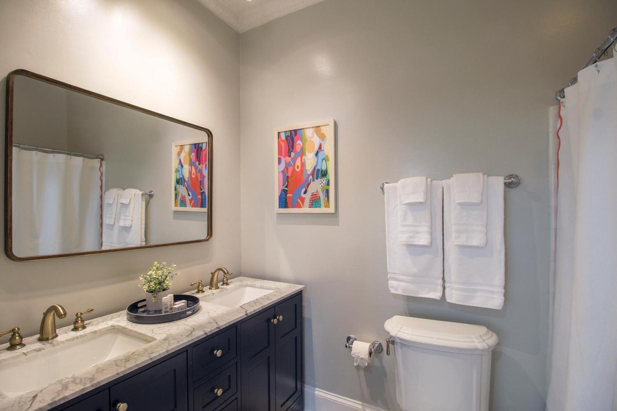 Walk To It All In Downtown, Double King Beds Savannah Luaran gambar