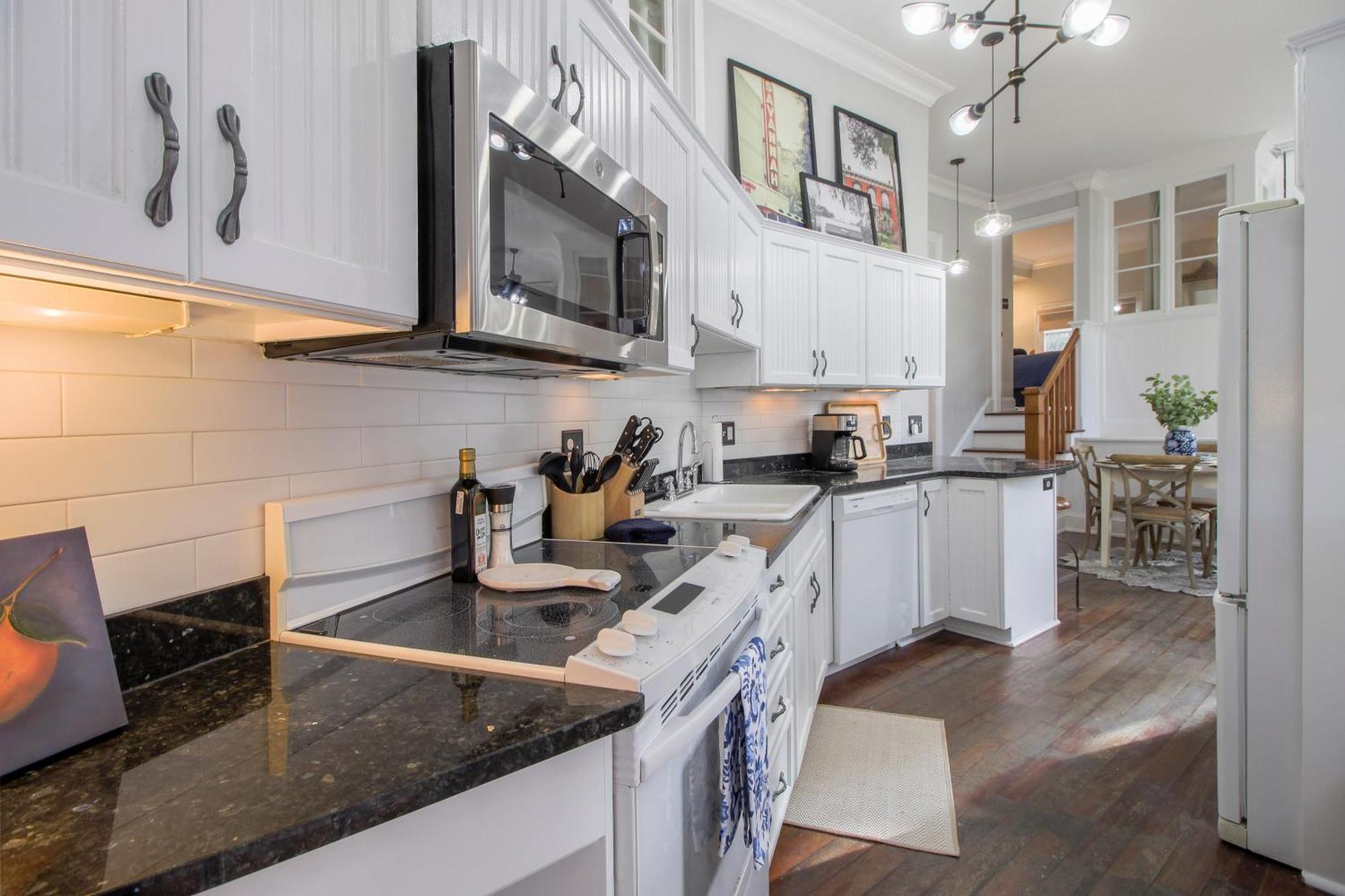 Walk To It All In Downtown, Double King Beds Savannah Luaran gambar